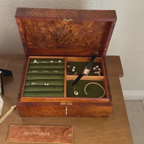 Jewelry & Keepsake Boxes