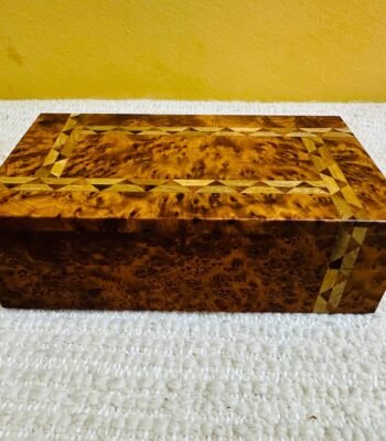 Handmade Moroccan cedar and thuya wood inlay jewelry box